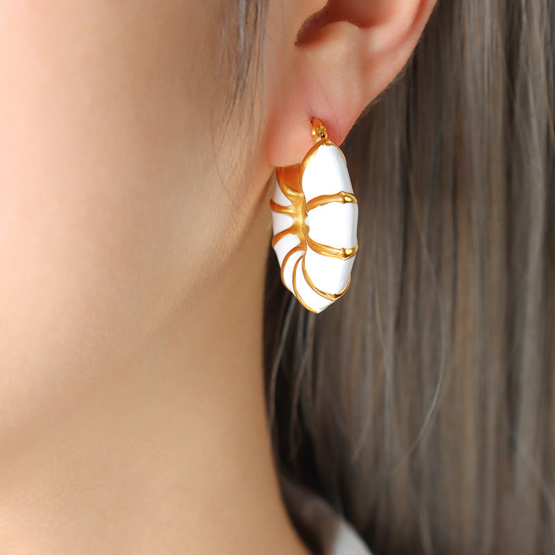 18K Gold Round Bamboo Earrings