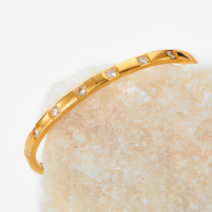 18K Gold Design Bracelet