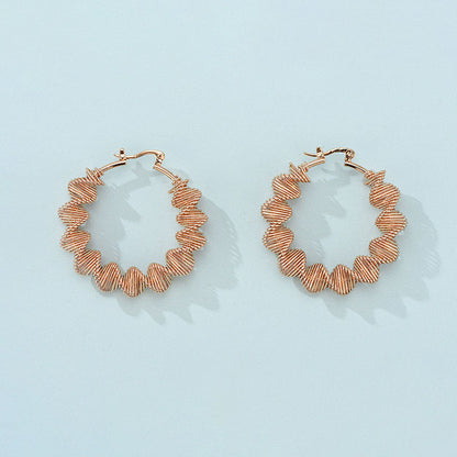 Gold Essential Earrings