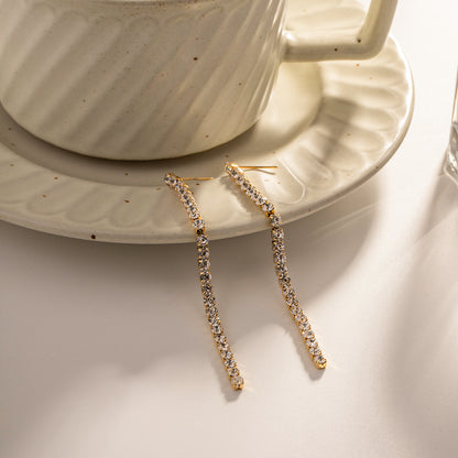 18K Gold Exquisite Dazzling Diamond Earrings