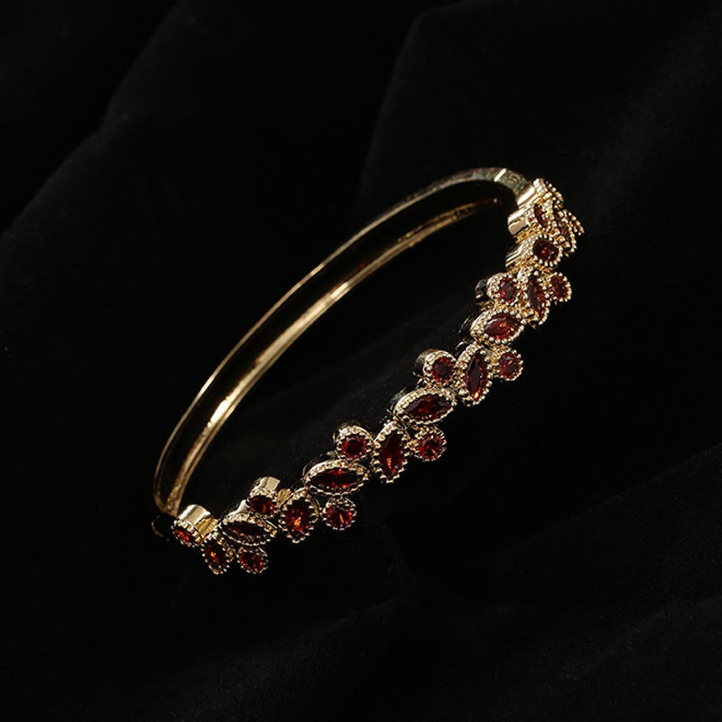 Women's Trendy Leaf Bracelet