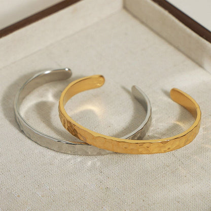 18K gold fashionable C-shaped open bracelet