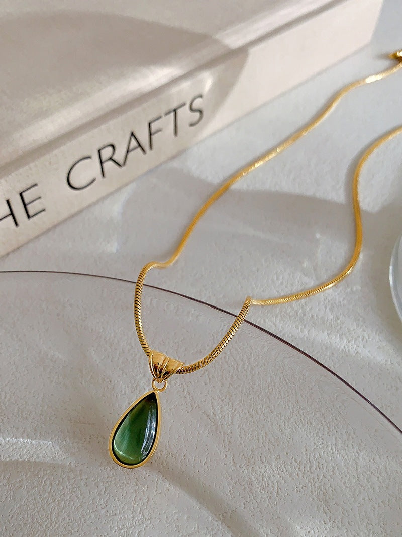 18K Gold Drop-shaped Gem-Necklace