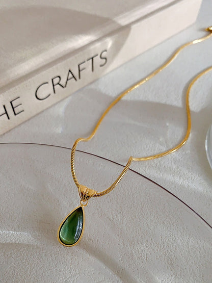 18K Gold Drop-shaped Gem-Necklace