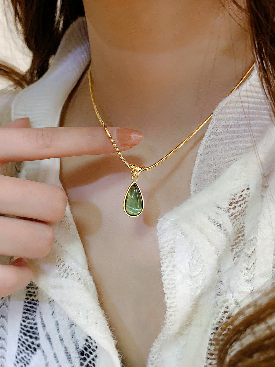18K Gold Drop-shaped Gem-Necklace