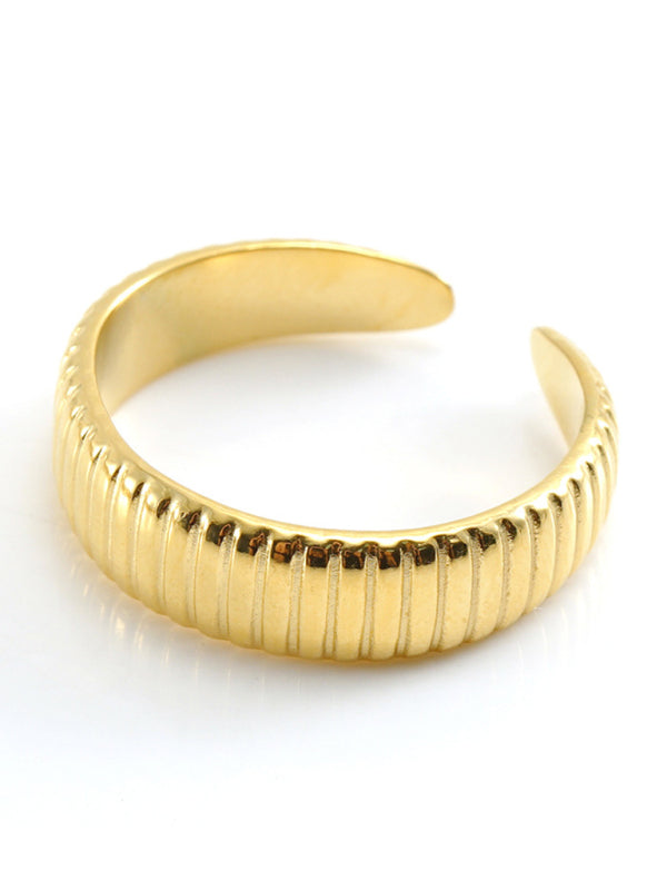 New Gold Retro Style Ring