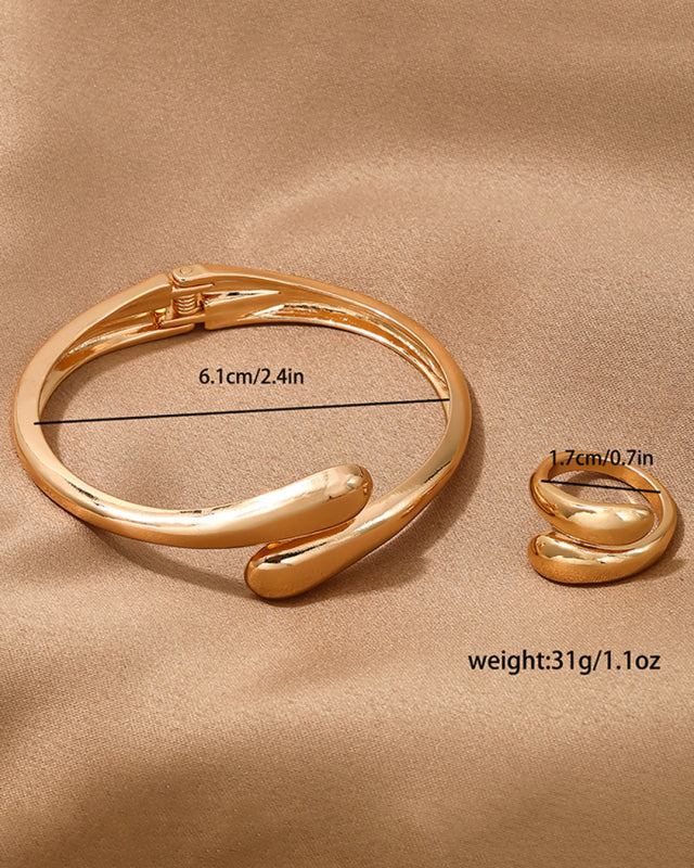 Smooth Gold Two-piece Ring and Bracelet Set