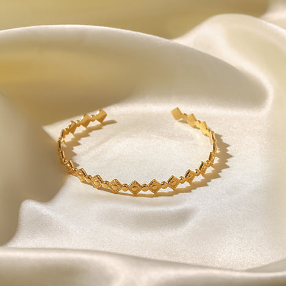 Open Antique Design Bracelet