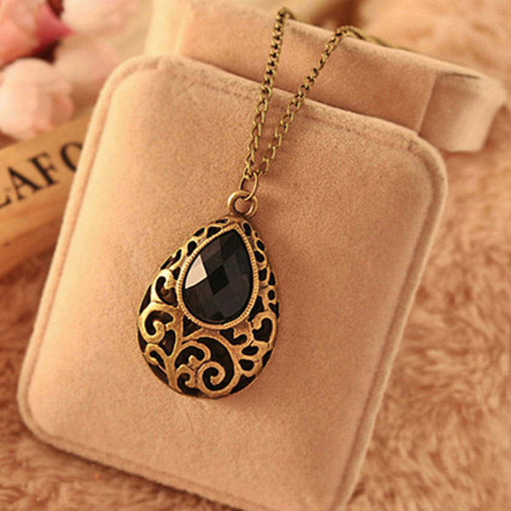Women Vintage Jewelry