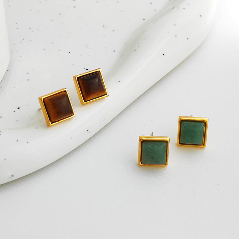 18k Square Gold Earrings