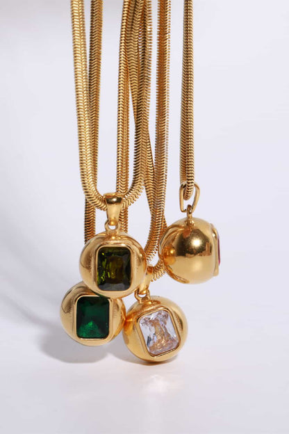 18K Gold Square Shape Necklace