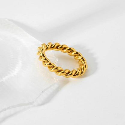 18K Gold Twist Ring