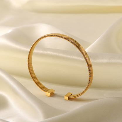 18k Gold Open T Bracelet