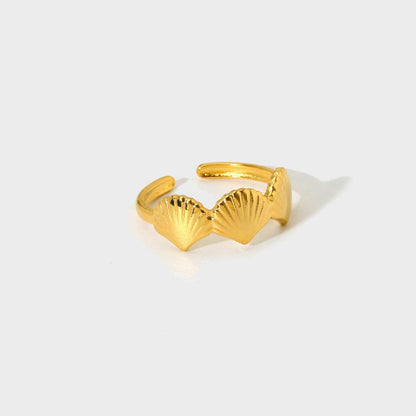 18K Gold Scallop Open Ring