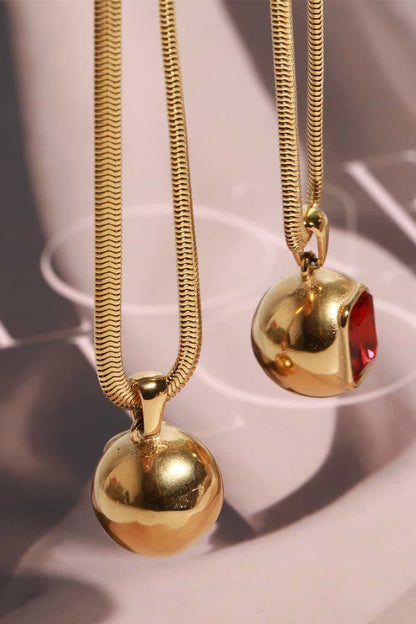 18K Gold Square Shape Necklace