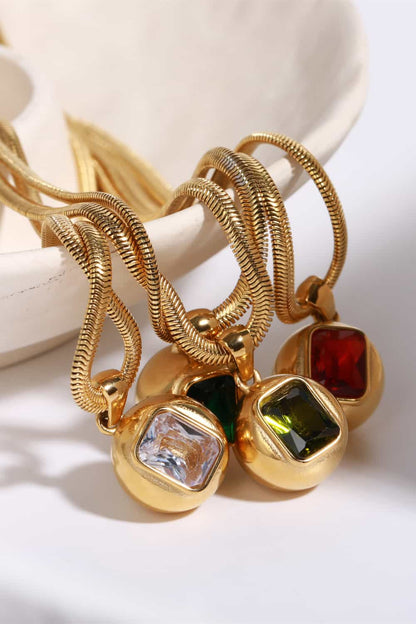18K Gold Square Shape Necklace